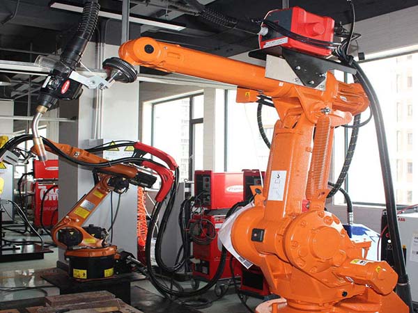 六軸焊接機(jī)器人可以用來做什么？可以用于哪些焊接工作？
