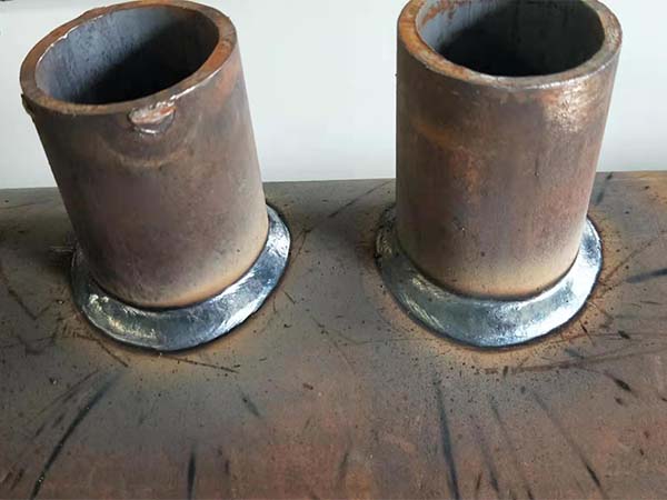 焊接機(jī)器人對(duì)環(huán)縫工件實(shí)現(xiàn)全位置焊接 焊接機(jī)器人對(duì)環(huán)縫工件實(shí)現(xiàn)全位置焊接